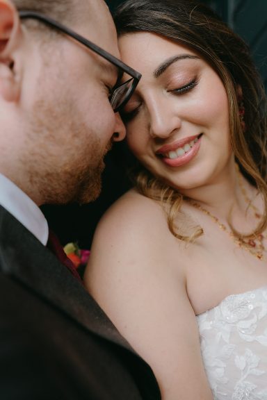 Couple, mariée, maquillage naturel